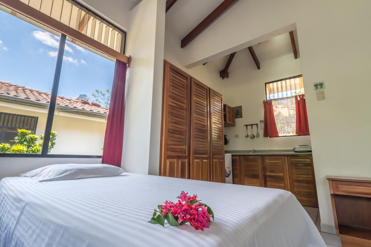 Hotel Colinas Del Sol أتيناس المظهر الخارجي الصورة